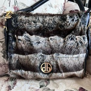 Dennis by Dennis basso faux fur handbag 👜 used twice
